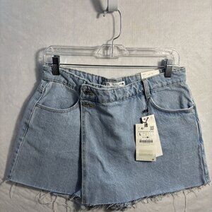 Zara Womens Light Wash Denim High-Waisted Frayed Hem Shorts L